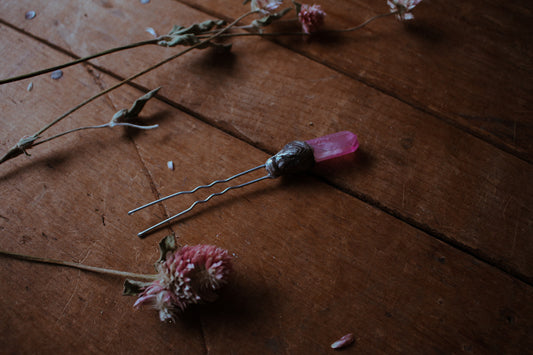 Rose Aura Quartz Hair Pin