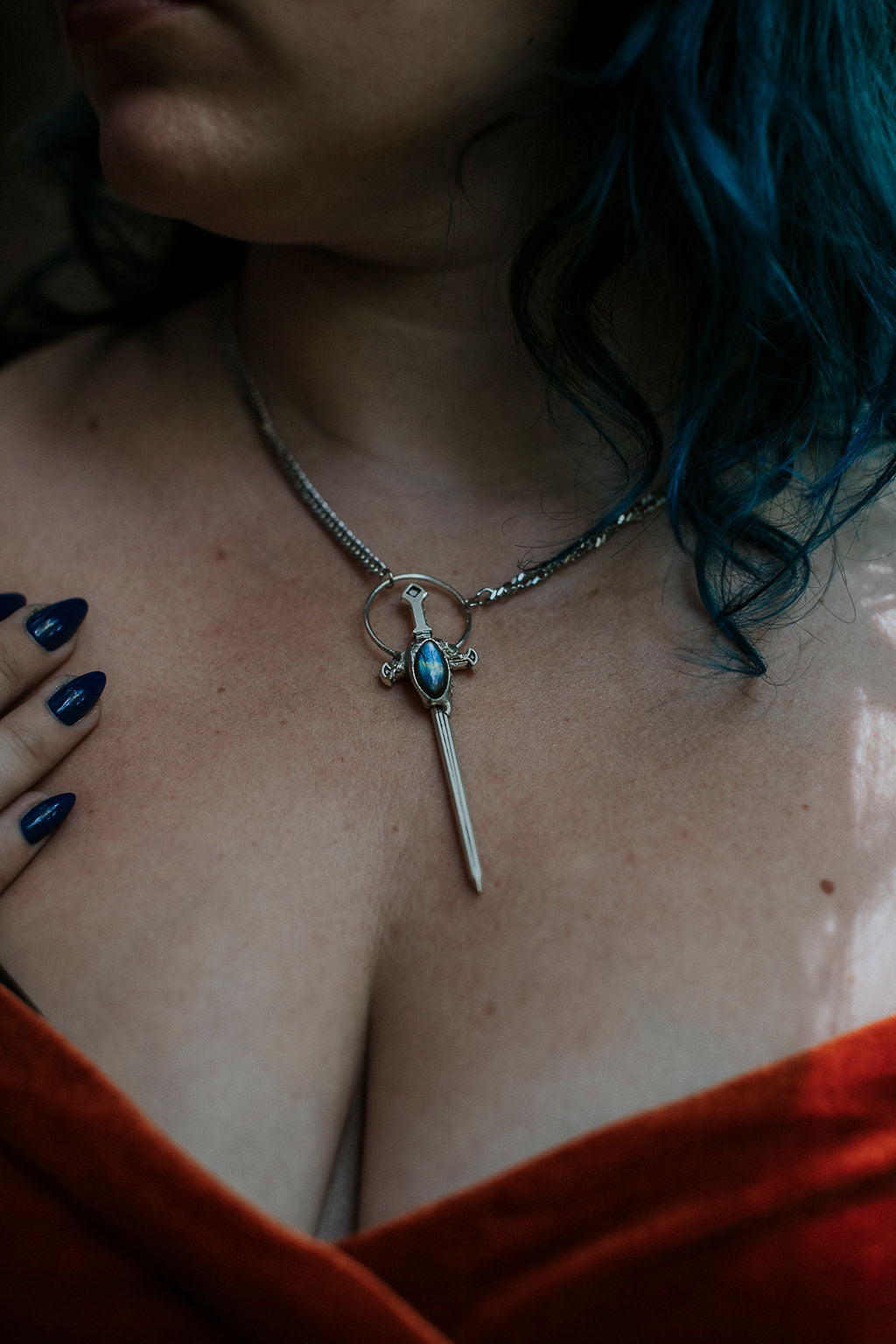 Amren Sword Necklace - Labradorite