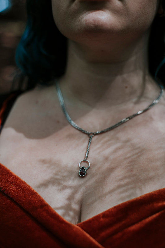 Nova Necklace – Garnet