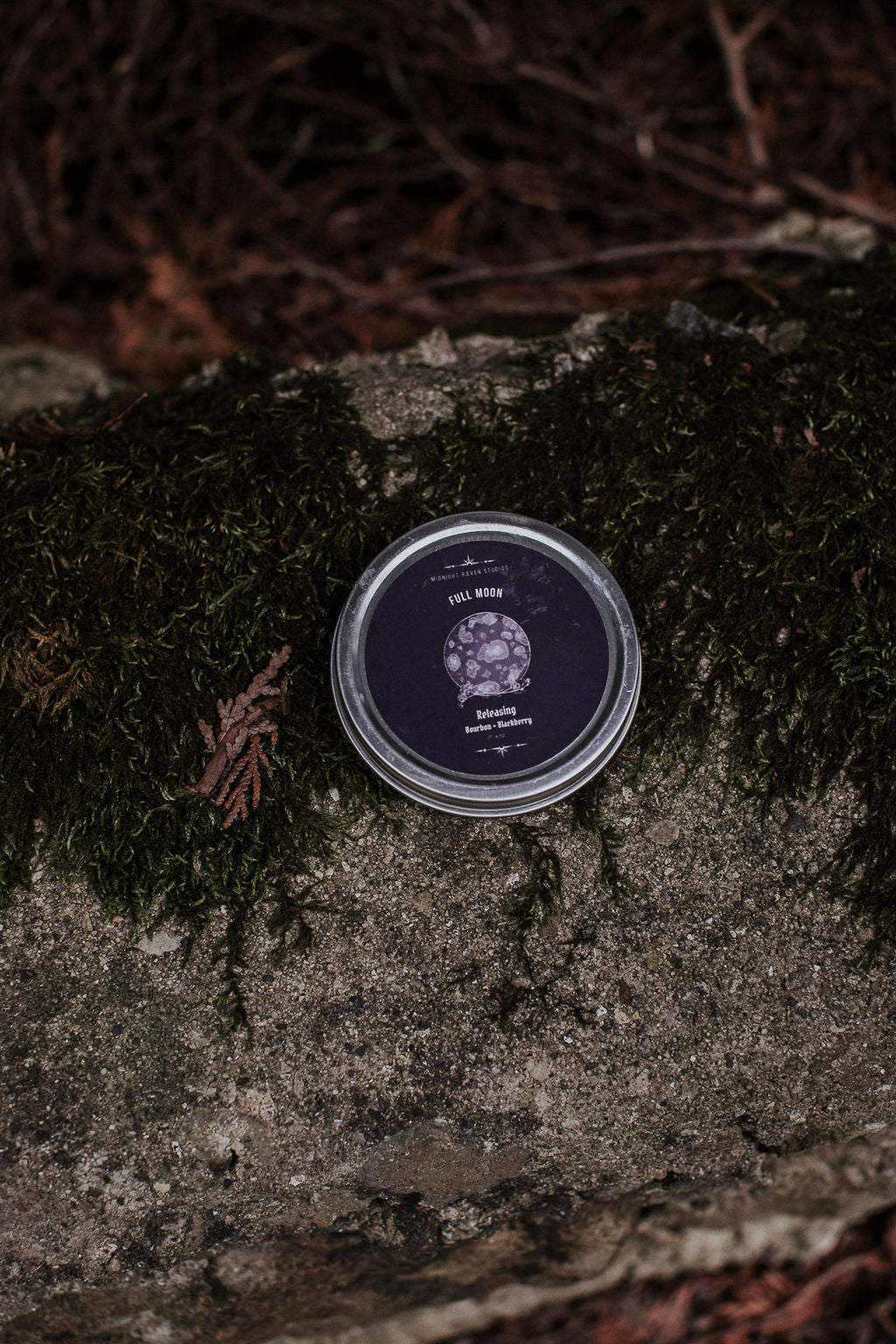 Full Moon Releasing Candle – Blackberry & Bourbon