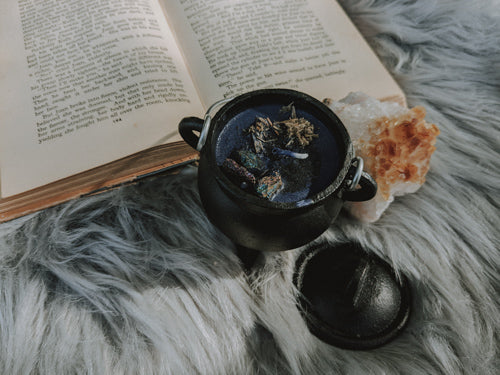 Intuition Cauldron Candle