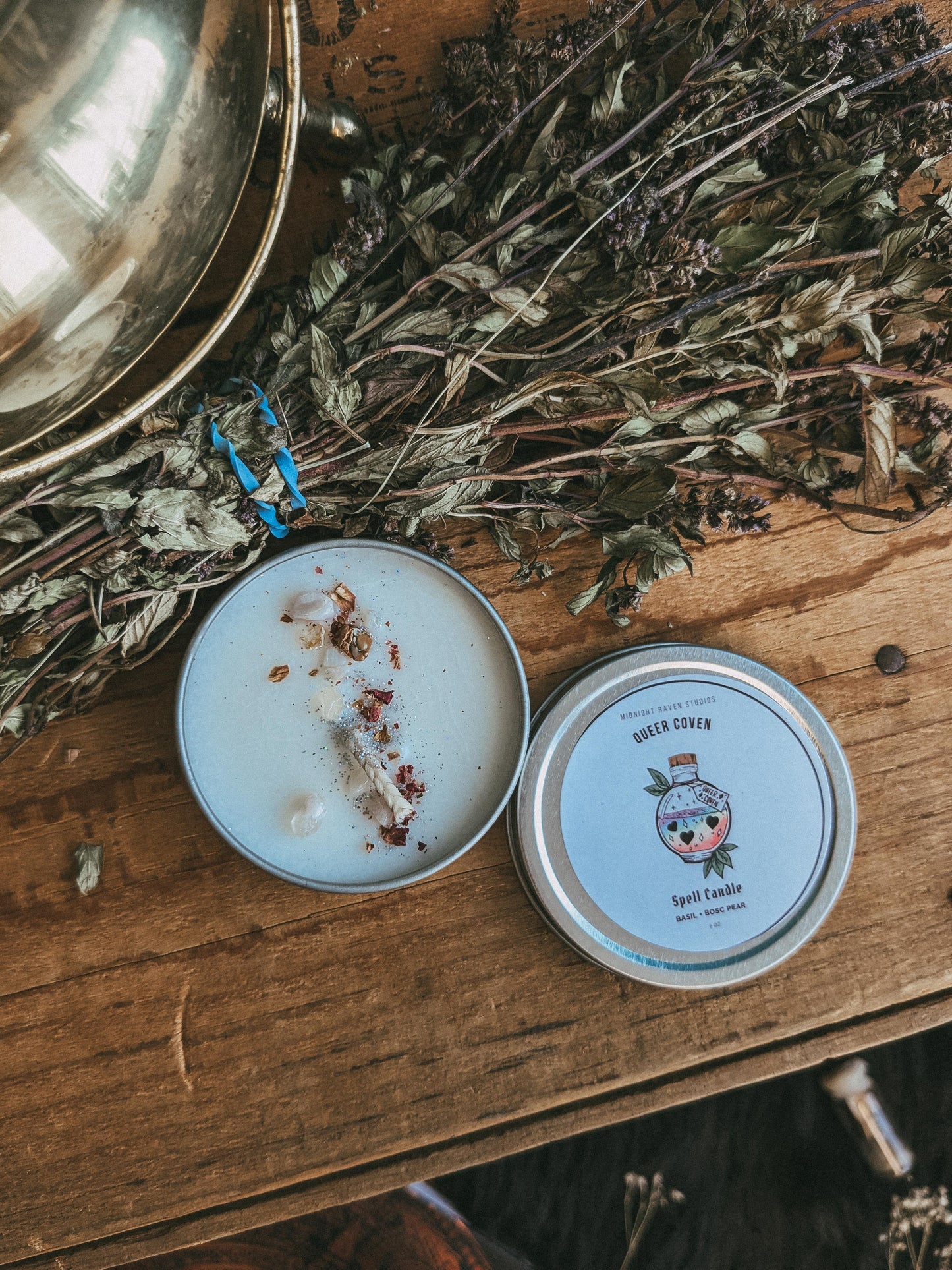 Queer Coven Manifestation Candle - Basil and Bosc Pear