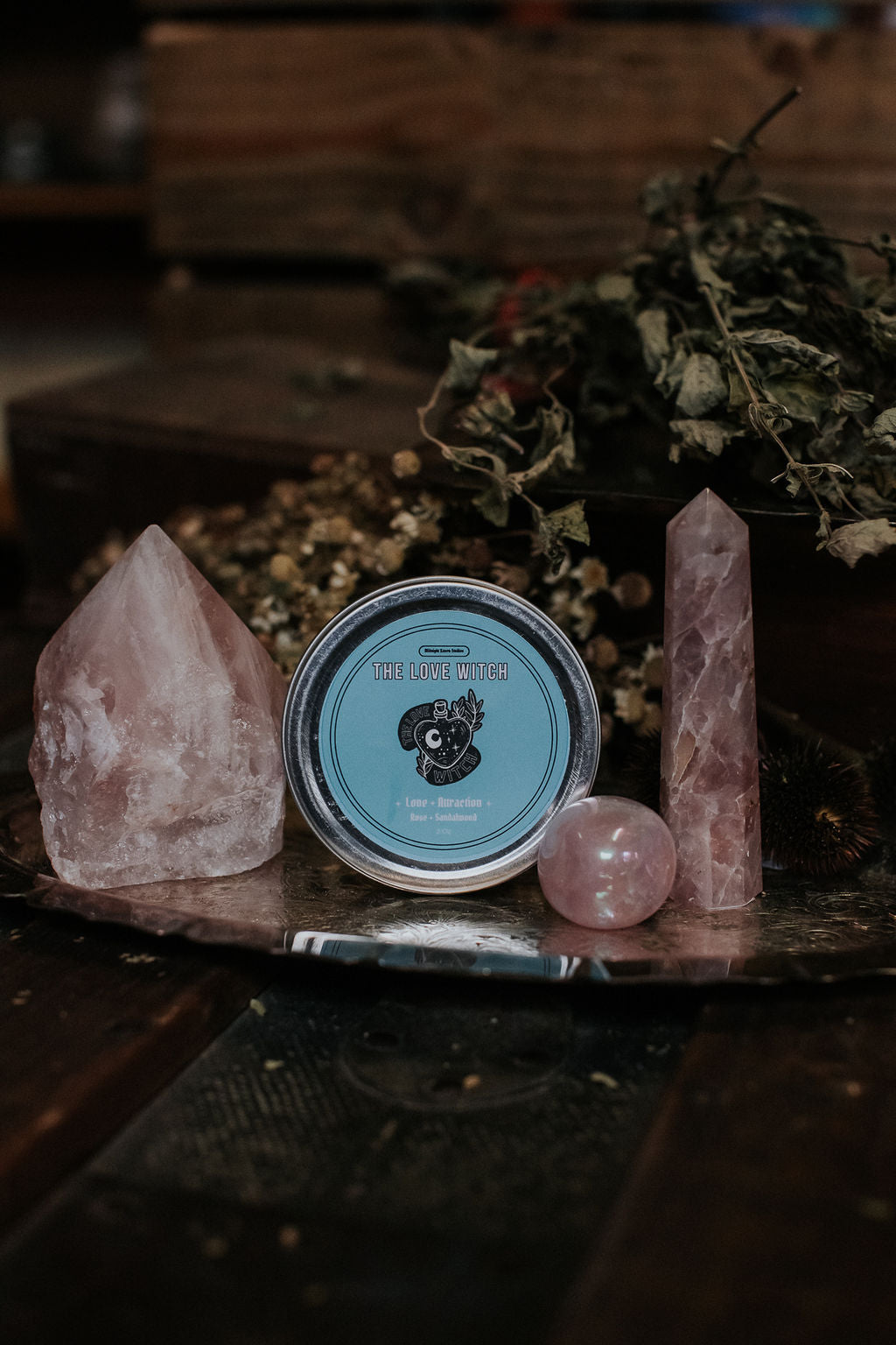 Love Witch Manifestation Candle - Rose and Sandalwood