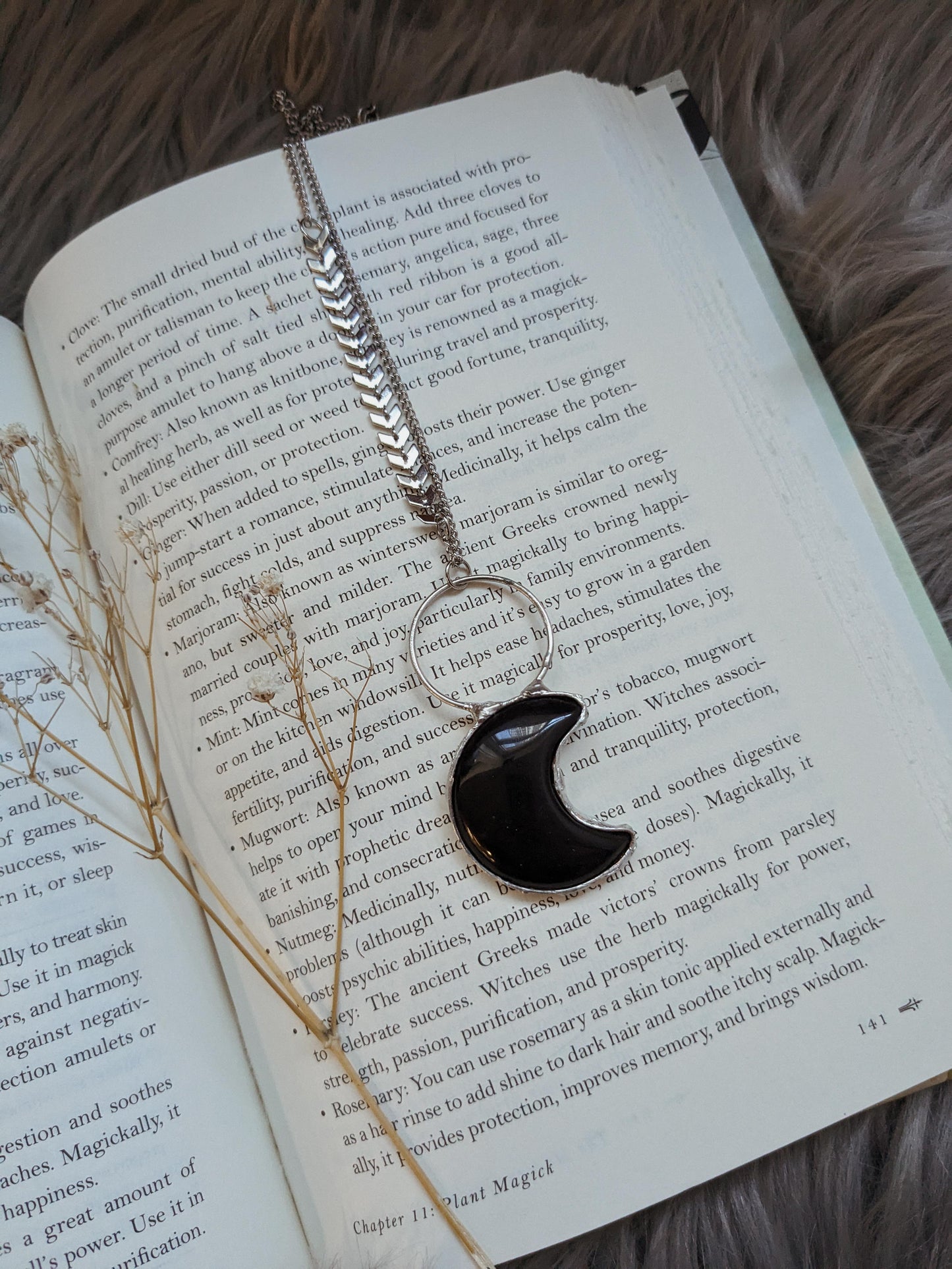 Pretty Guardian Necklace - Black Obsidian